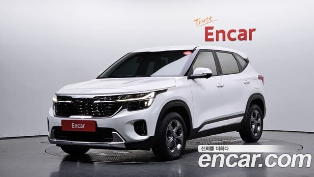 Kia Seltos 2022 — ფოტო 1/20