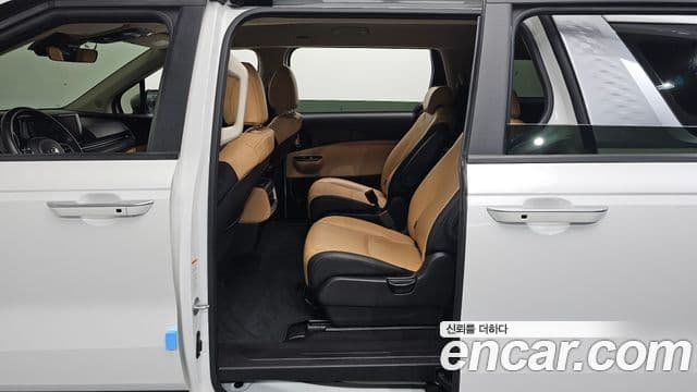 Kia Carnival 2021 — Şəkil 12/20