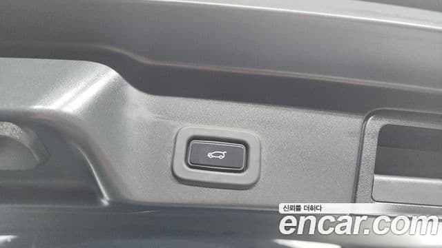 Land Rover Range Rover Evoque 2022 — Şəkil 19/20