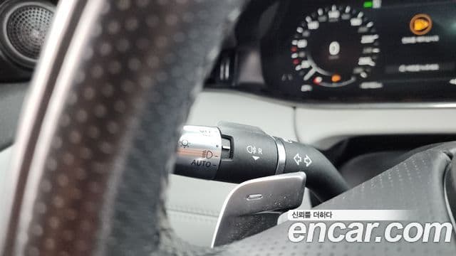 Land Rover Range Rover Evoque 2022 — Photo 34/34