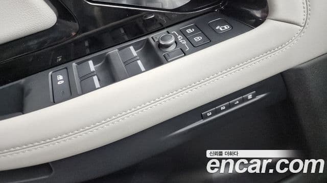 Land Rover Range Rover Evoque 2022 — Photo 13/34