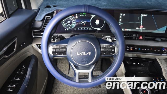 Kia Sportage 2022 — ფოტო 13/20