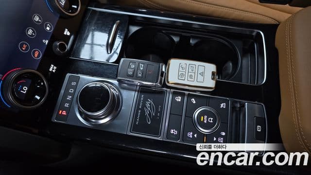 Land Rover Range Rover 2021 — ფოტო 9/20