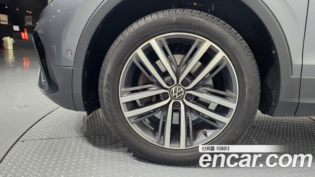 Volkswagen Tiguan Allspace 2023 — фото 5 из 20