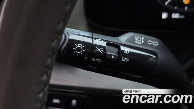 Kia Carnival 2021 — Şəkil 15/20