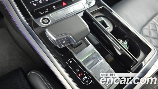 Audi Q7 2022 — Şəkil 9/20