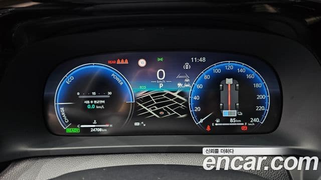 Toyota Crown Crossover 2025 — Şəkil 8/20