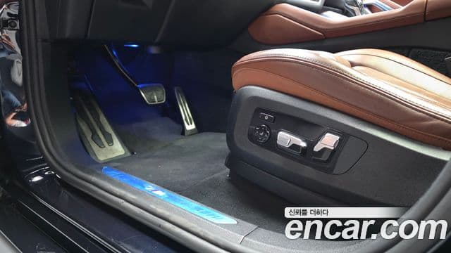 BMW X6 2022 — Photo 22/34