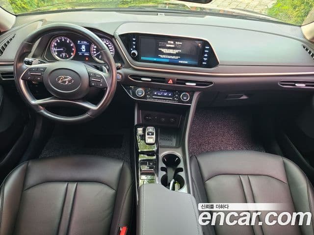 Hyundai Sonata 2021 — ფოტო 10/20