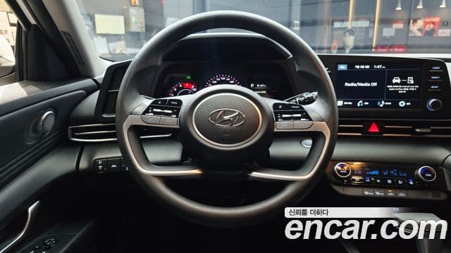 Hyundai Avante 2023 — ფოტო 14/20