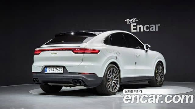 Porsche Cayenne, 2022