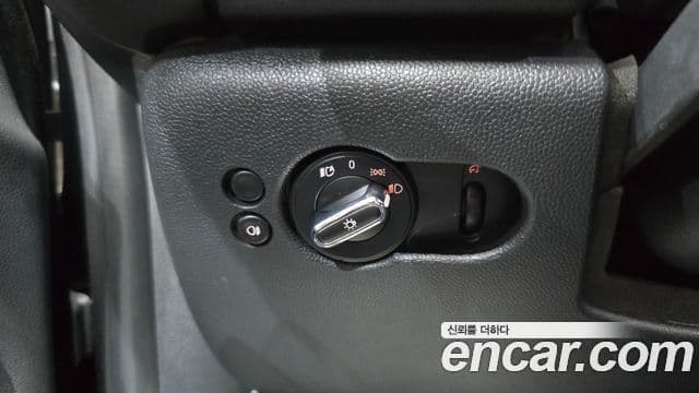 Mini Cooper Electric 2023 — ფოტო 4/20