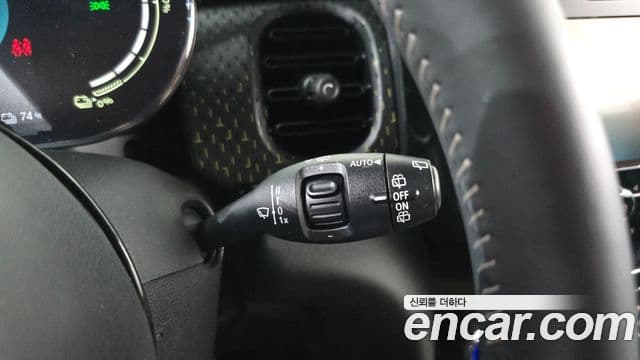 Mini Cooper Electric 2023 — ფოტო 9/20