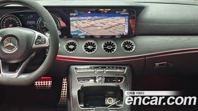 Mercedes-Benz E-Class 2018 — Şəkil 14/20