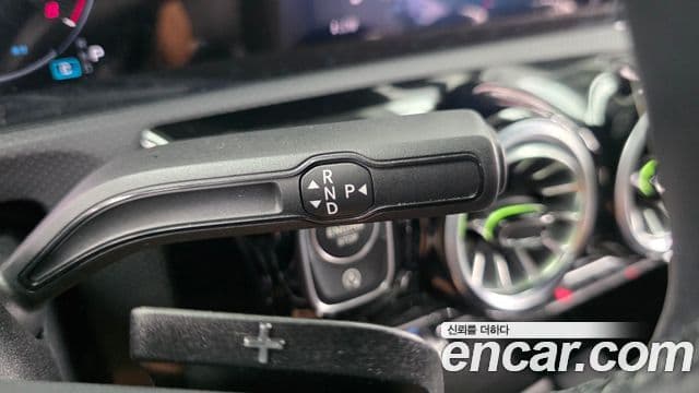 Mercedes-Benz A-Class 2024 — Şəkil 7/20