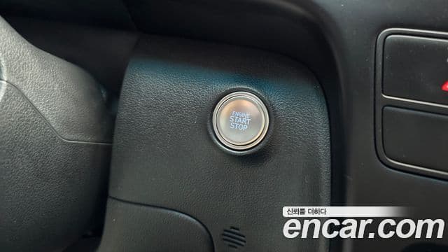 Hyundai Staria 2025 — Фото 19/20