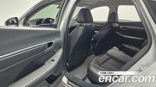 Hyundai Sonata 2022 — ფოტო 12/20