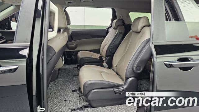 Kia Carnival 2024 — ფოტო 12/20