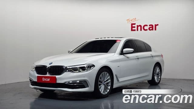 BMW 5 Series 2018 — Şəkil 10/20