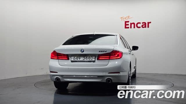 BMW 5 Series 2018 — Şəkil 3/20
