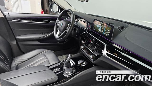 BMW 5 Series 2018 — Şəkil 20/20