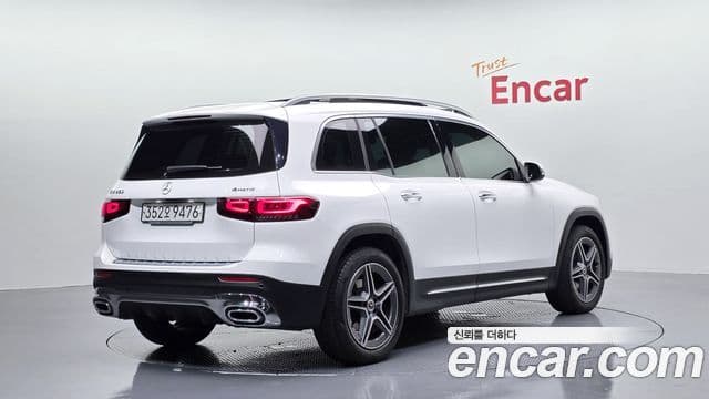 Mercedes-Benz GLB-Class 2021 — ფოტო 2/20