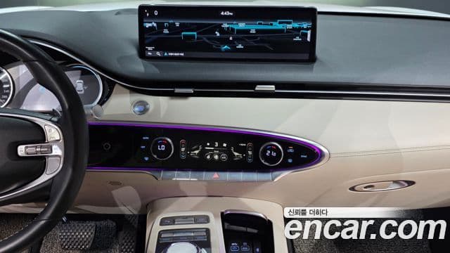 Genesis GV70 2021 — Şəkil 14/20