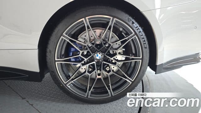 BMW M4 2024 — Photo 29/30