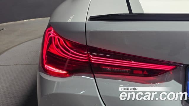 BMW M4 2024 — Photo 1/30