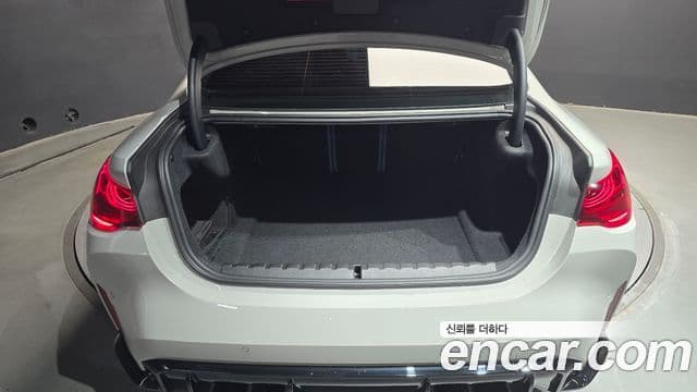 BMW M4 2024 — Photo 3/30