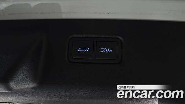 Hyundai Staria 2022 — Фото 17/20