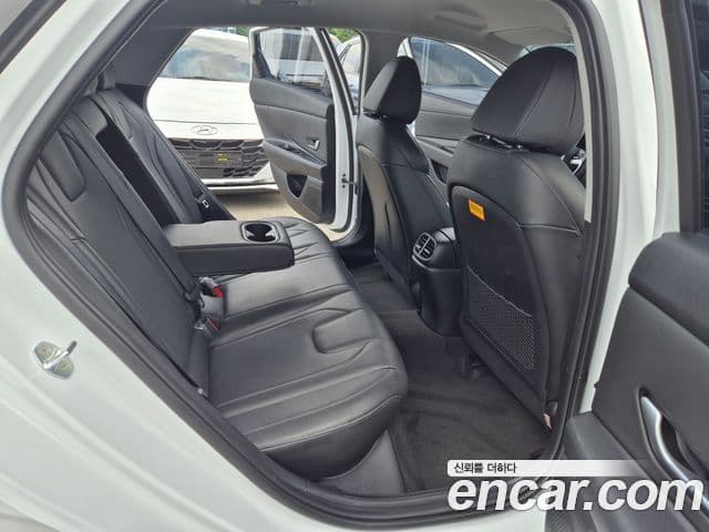 Hyundai Avante 2022 — фото 10 из 20