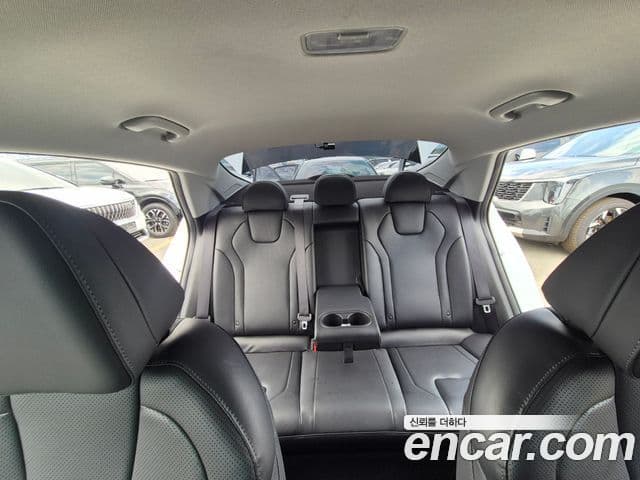 Hyundai Avante 2022 — фото 12 из 20