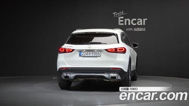 Mercedes-Benz GLA-Class 2021 — фото 4 из 20