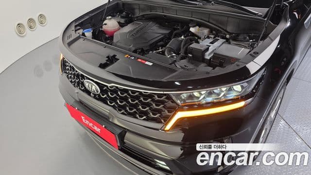 Kia Sorento 2021 — Фото 6/20