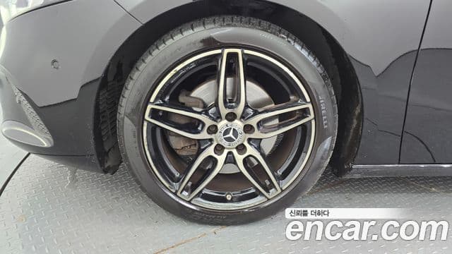 Mercedes-Benz A-Class 2020 — Фото 5/20
