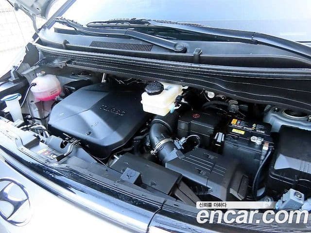 Hyundai Staria 2023 — Фото 5/19