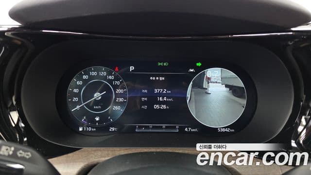 Kia K5 2020 — ფოტო 8/20