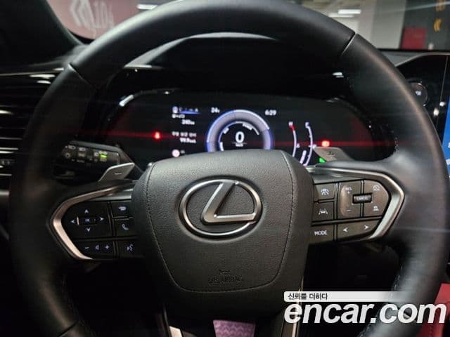 Lexus NX350h 2025 — Фото 7/13
