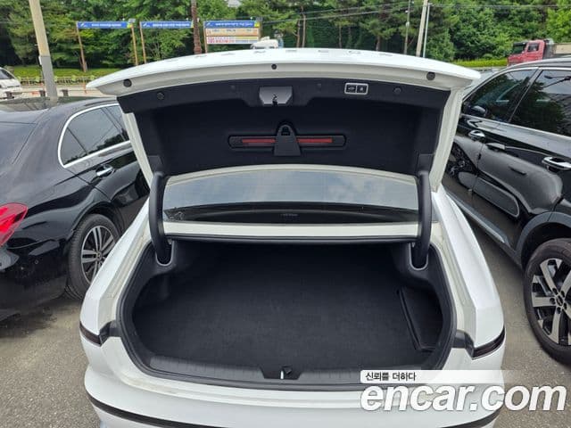Hyundai Grandeur 2023 — ფოტო 18/20
