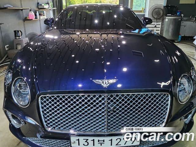 Bentley Continental GT 2022 — Şəkil 7/8