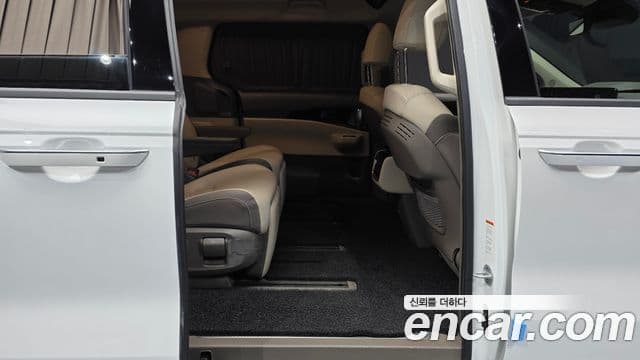 Kia Carnival 2024 — ფოტო 11/20