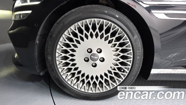 Genesis Electrified G80 2022 — фото 5 из 20