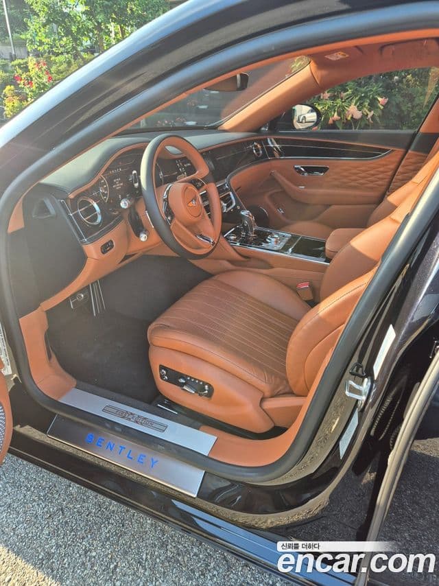 Bentley Flying Spur 2020 — Şəkil 7/9