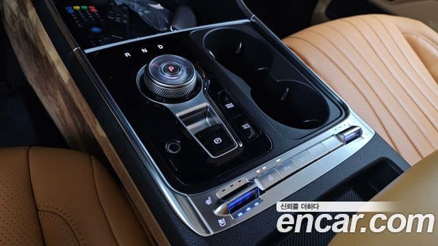 Kia Carnival 2024 — ფოტო 9/20
