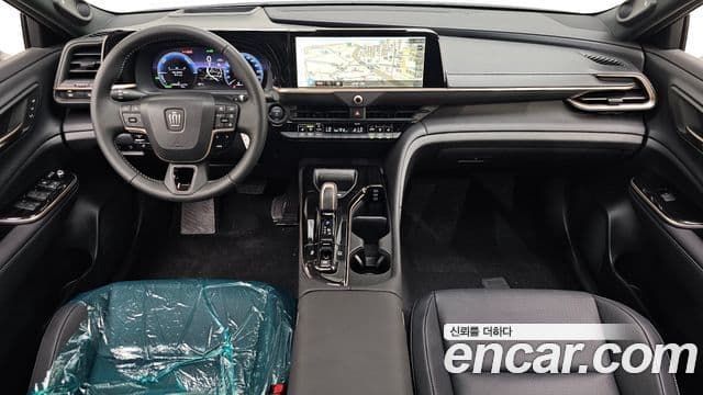 Toyota Crown Crossover 2026 — Şəkil 7/20