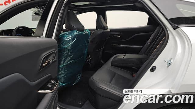 Toyota Crown Crossover 2026 — Photo 15/35