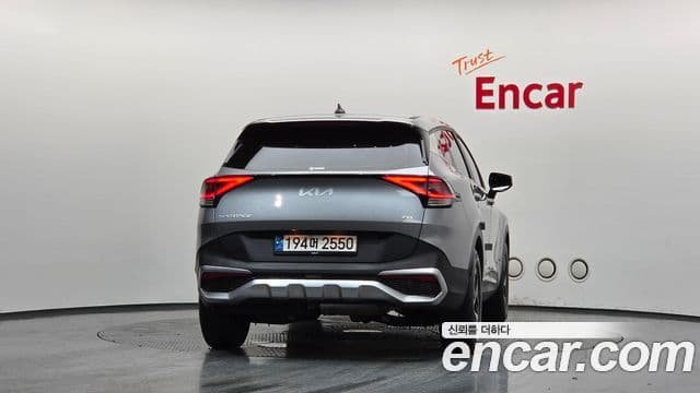 Kia Sportage 2022 — ფოტო 4/20