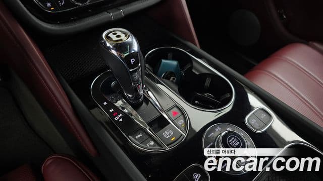 Bentley Bentayga 2020 — Photo 19/20