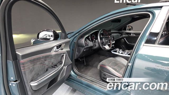 Kia Stinger 2022 — Şəkil 10/20